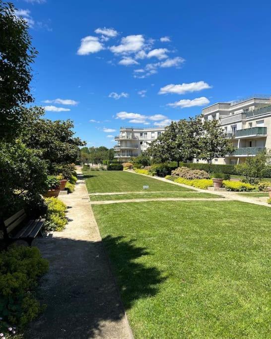 Appartement Wakandais-Proche Disney, Parking & Wifi Montévrain Dış mekan fotoğraf