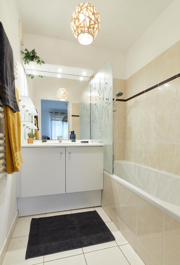 Appartement Wakandais-Proche Disney, Parking & Wifi Montévrain Dış mekan fotoğraf